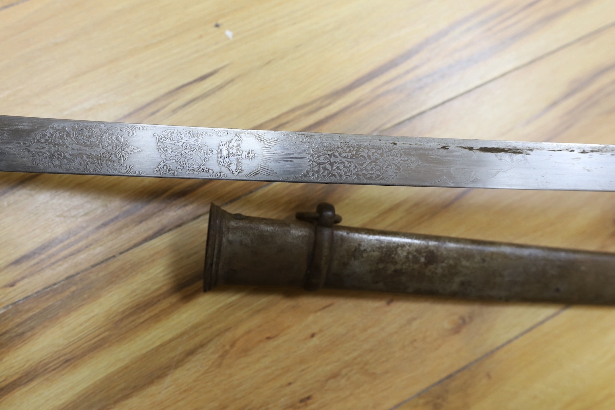 An 1821 light cavalry sabre by Andrews, 107 cms long.